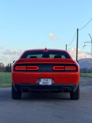 Pronájem - Dodge Challenger 24 hodin (víkend)