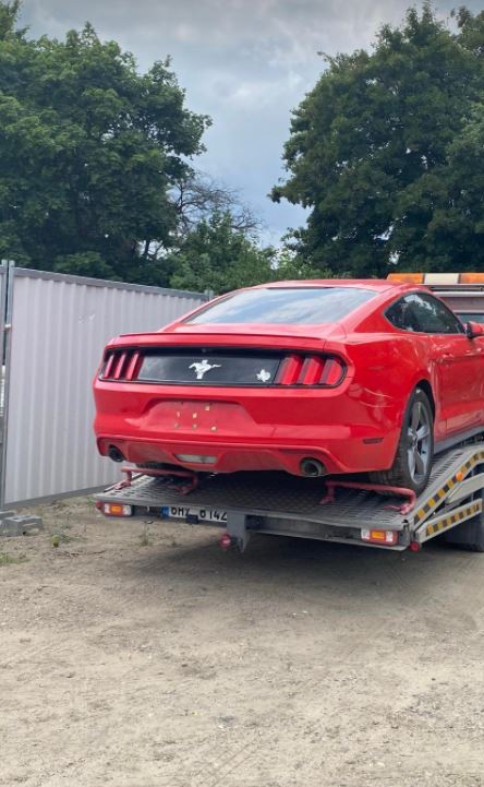 Naložený Ford Mustang